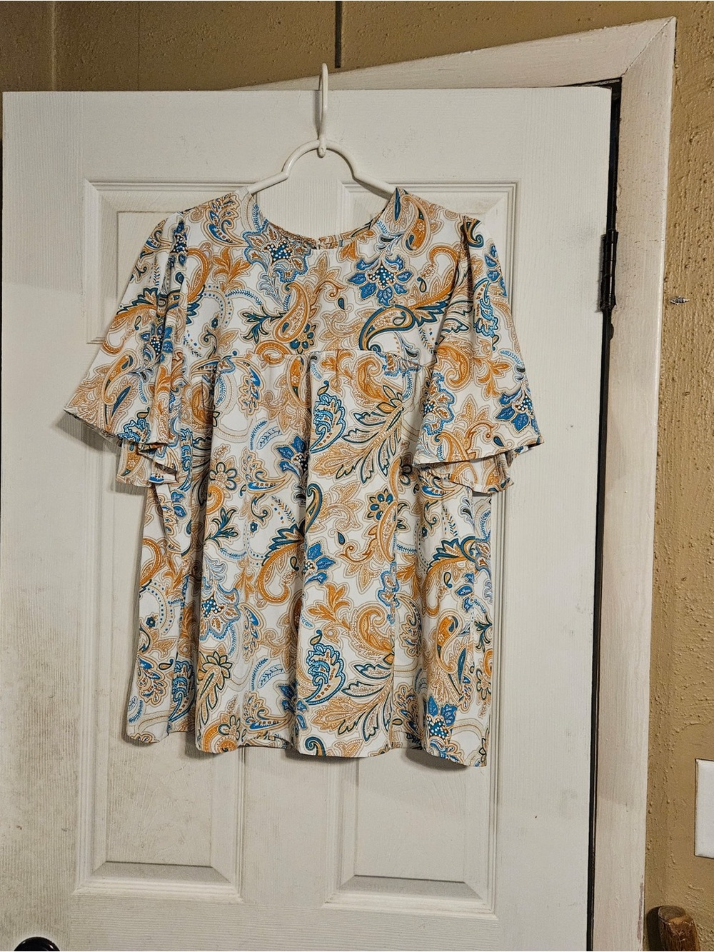 Women's Paisley Flutter Sleeve Top - White, Blue & Gold Size XL Spring Summer